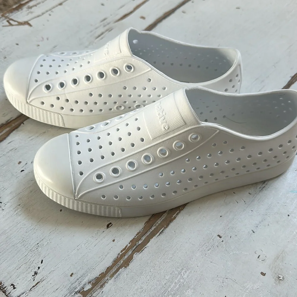 Native Shoes, Jefferson , White, Size J6 (Juniors 6) - Picture 5 of 7